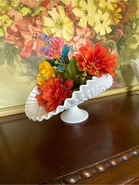 Fenton  Hobnail Banana Bowl